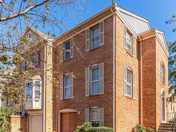 4216 FOX LAKE DRIVE , FAIRFAX, VA 22033