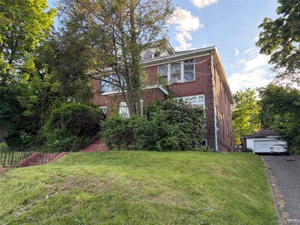 33 S Main Street, Spring Valley, NY 10977