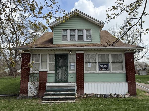 35068 Ellen Street, Clinton Twp, MI 48035