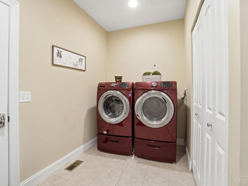 982 Brookmere Avenue, Tipp City, OH 45371 Photo 19