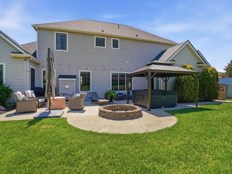 982 Brookmere Avenue, Tipp City, OH 45371 Photo 8
