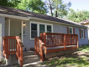 316 NW 82nd Street, Kansas City, MO 64118