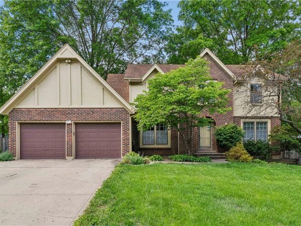 7936 Alden Street, Lenexa, KS 66215