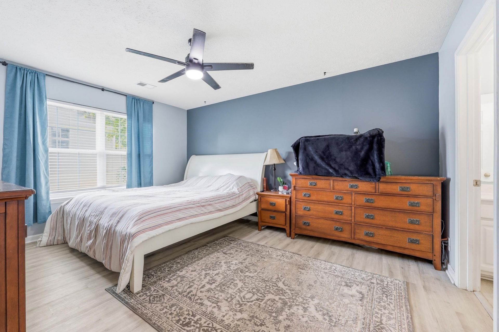 4214 Wrens Crossing Photo 14
