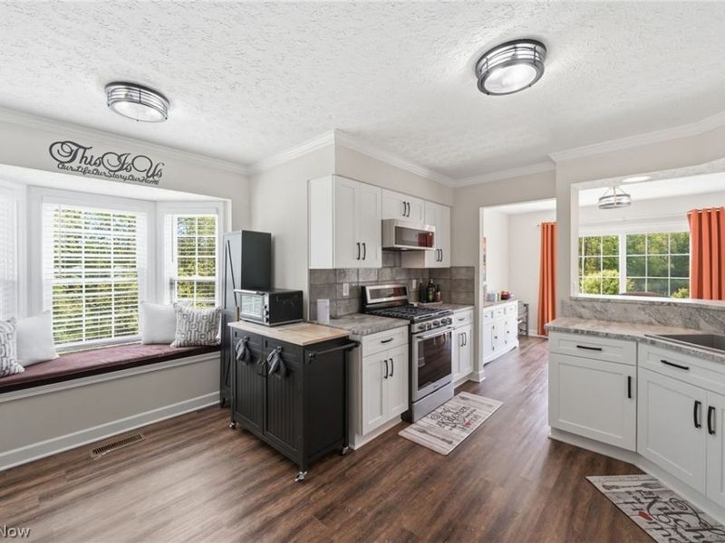 8704 Wakefield Run, North Ridgeville, OH 44039 Photo 11