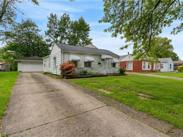 485 Grosvenor Avenue NW, Massillon, OH 44647