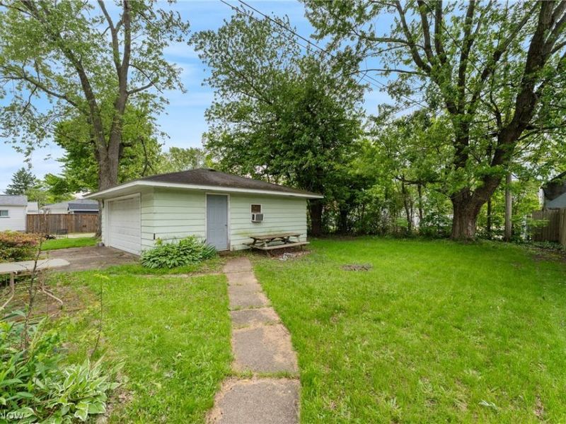 485 Grosvenor Avenue NW, Massillon, OH 44647 Photo 22