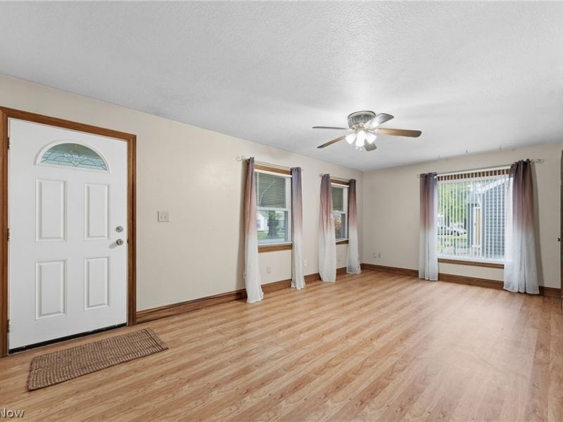 485 Grosvenor Avenue NW, Massillon, OH 44647 Photo 3