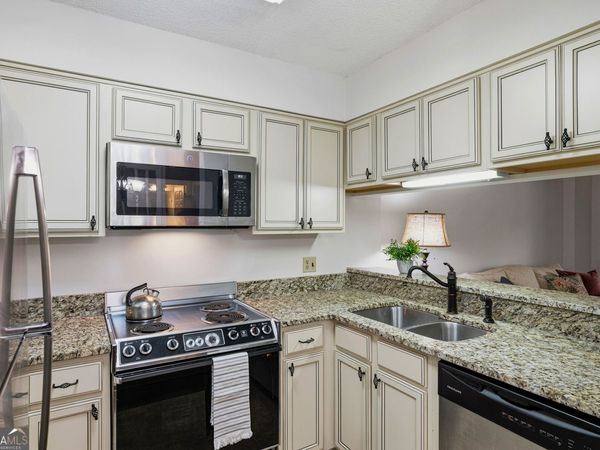 1800 Clairmont Lake, Unit 116, Decatur, GA 30033