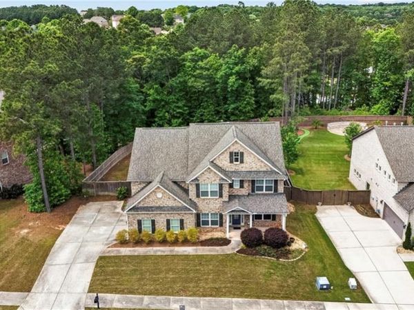 5390 Hennessy Circle, Atlanta, GA 30349