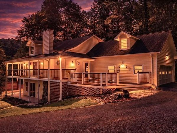 27 Twinbrook Drive , Blairsville, GA 30512