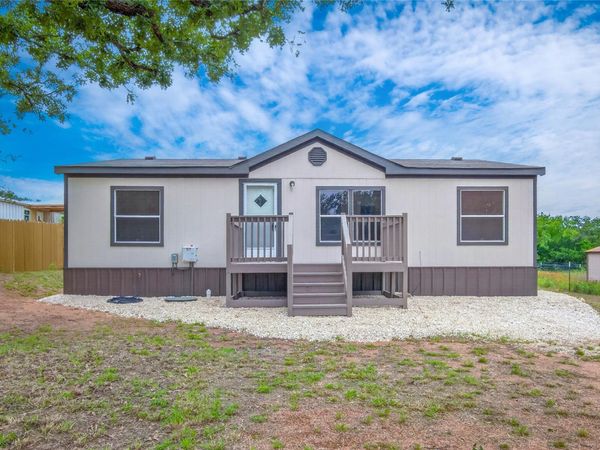 2846 Indian TRL, Kingsland, TX 78639