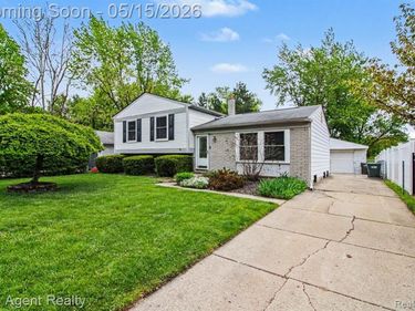 41636 Tetley Drive, Sterling Heights, MI 48313