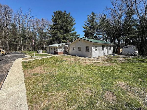 3105 N Evergreen Drive, White Cloud, MI 49349