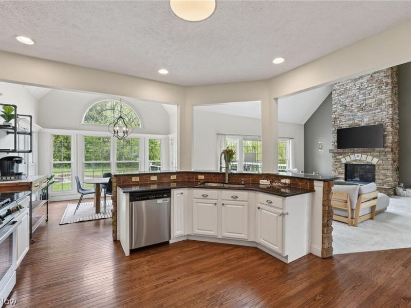 11145 Bain Farm Court , Painesville, OH 44077 Photo 7