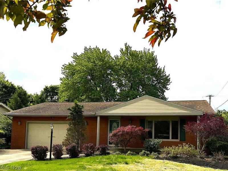 26771 Leenders Lane, North Olmsted, OH 44070 Photo 2