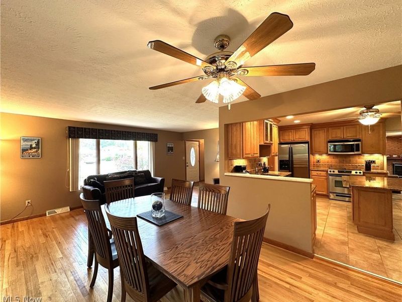 26771 Leenders Lane, North Olmsted, OH 44070 Photo 6