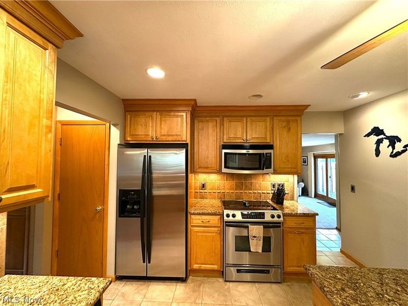 26771 Leenders Lane, North Olmsted, OH 44070 Photo 9