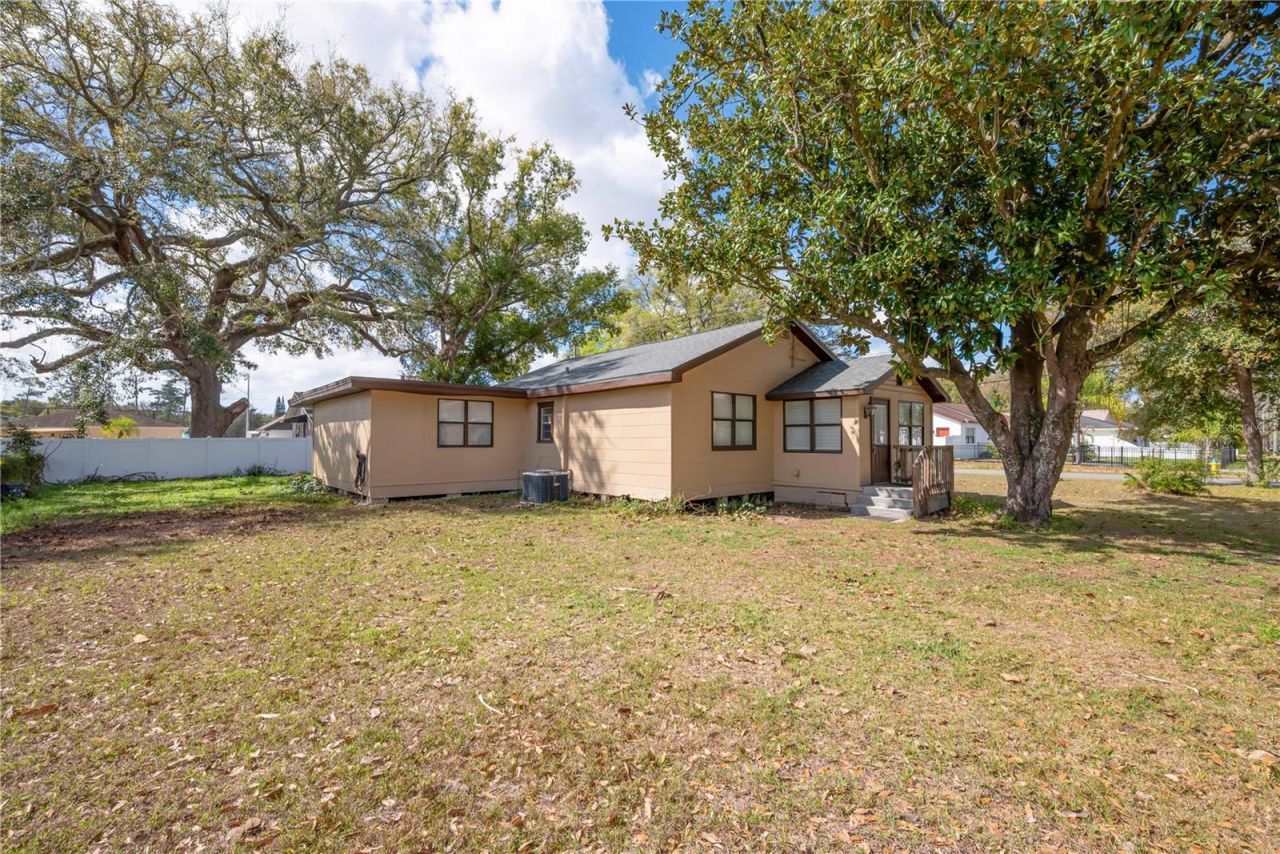 1201 E Norfolk Street, Tampa, FL 33604 Photo