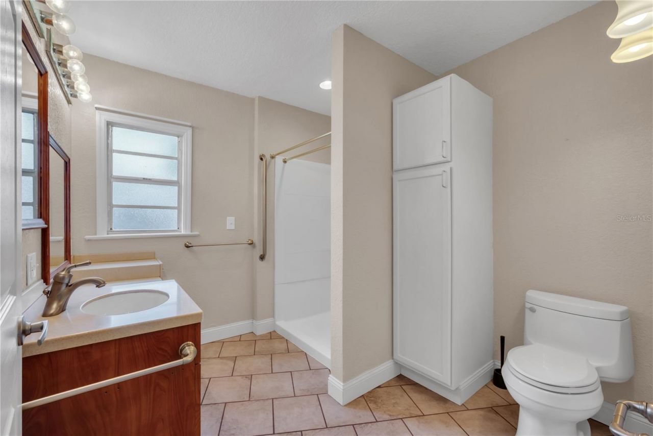 1201 E Norfolk Street, Tampa, FL 33604 Photo