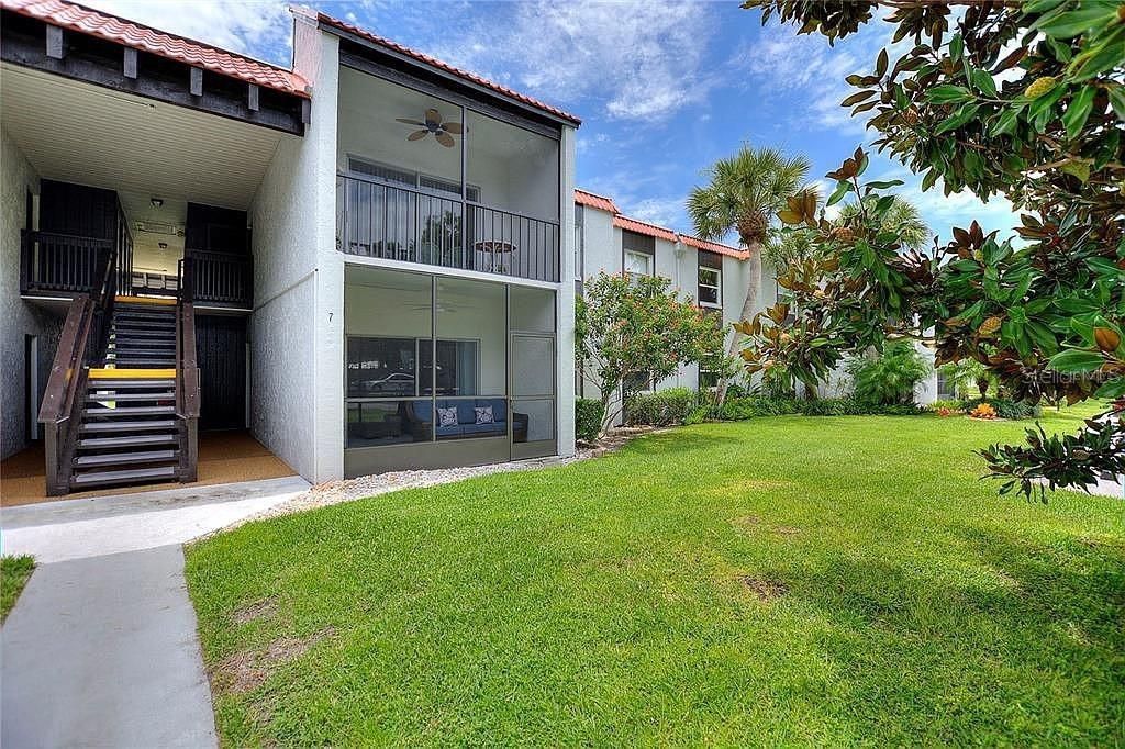 3215 Beneva Road, Unit 204, Sarasota, FL 34232 Photo
