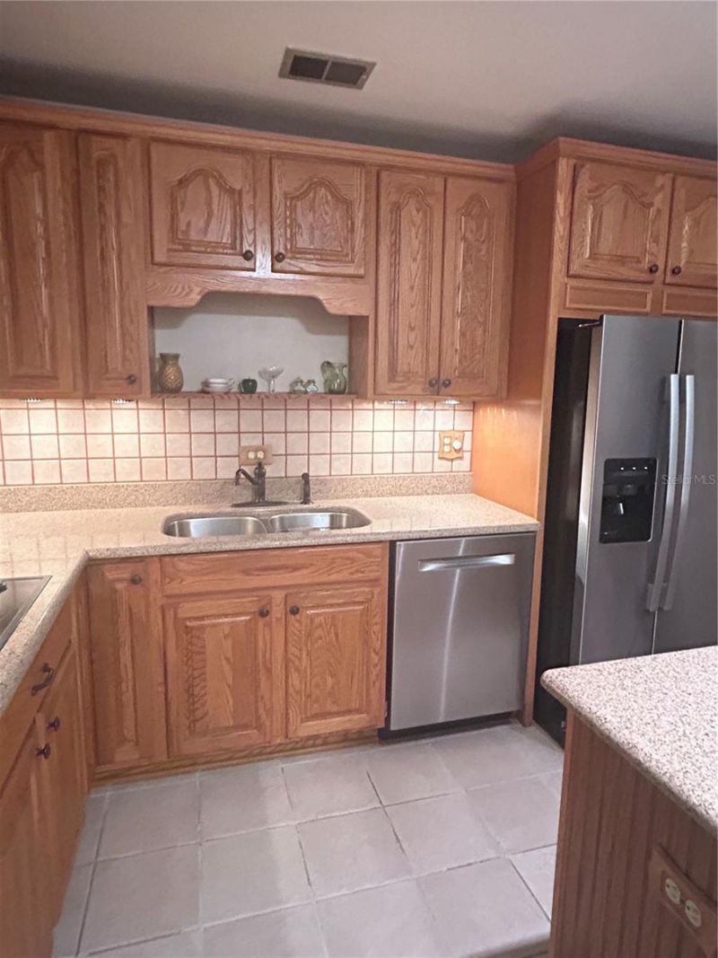 902 N Crystal Terrace, Plant City, FL 33563 Photo