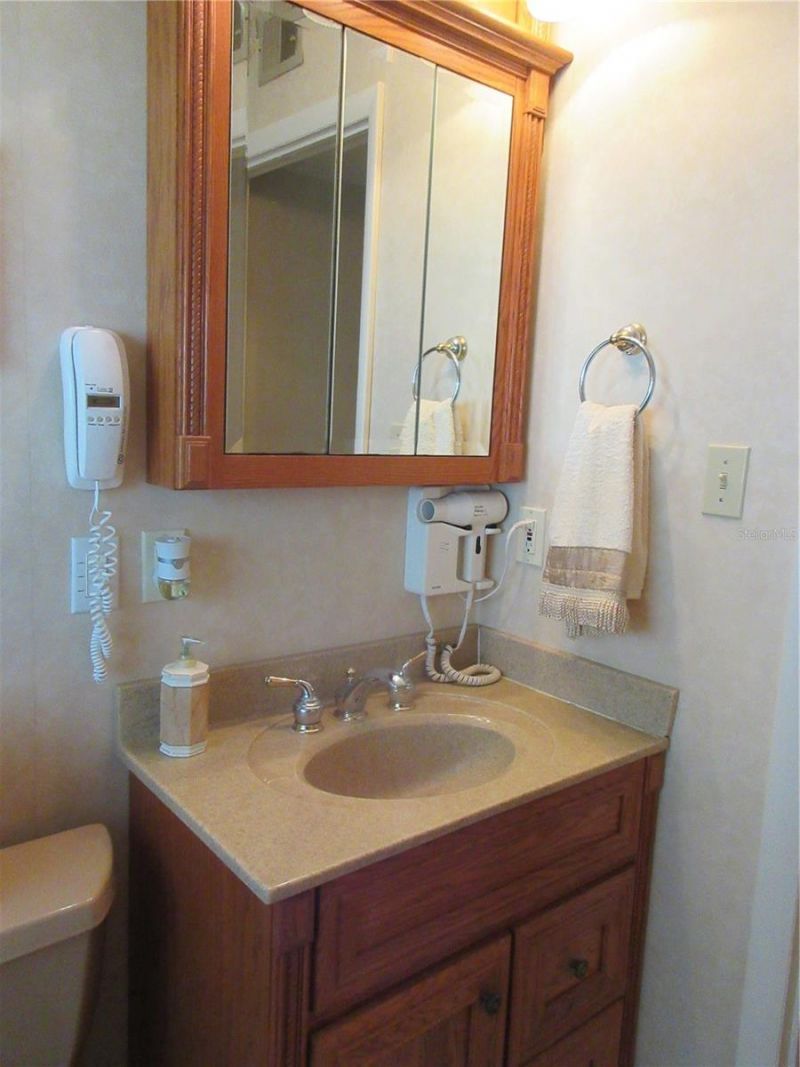 902 N Crystal Terrace, Plant City, FL 33563 Photo