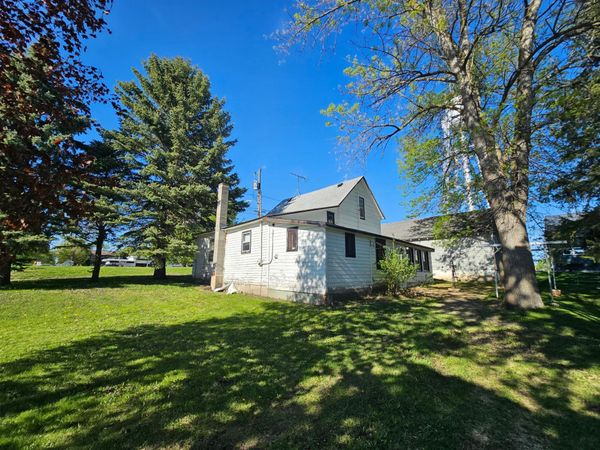 124 Park Avenue SW, Silver Lake, MN 55381