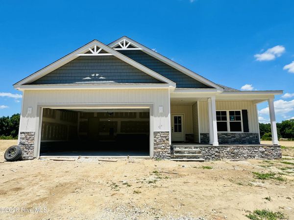 415 Creeks Edge Drive, Pikeville, NC 27863