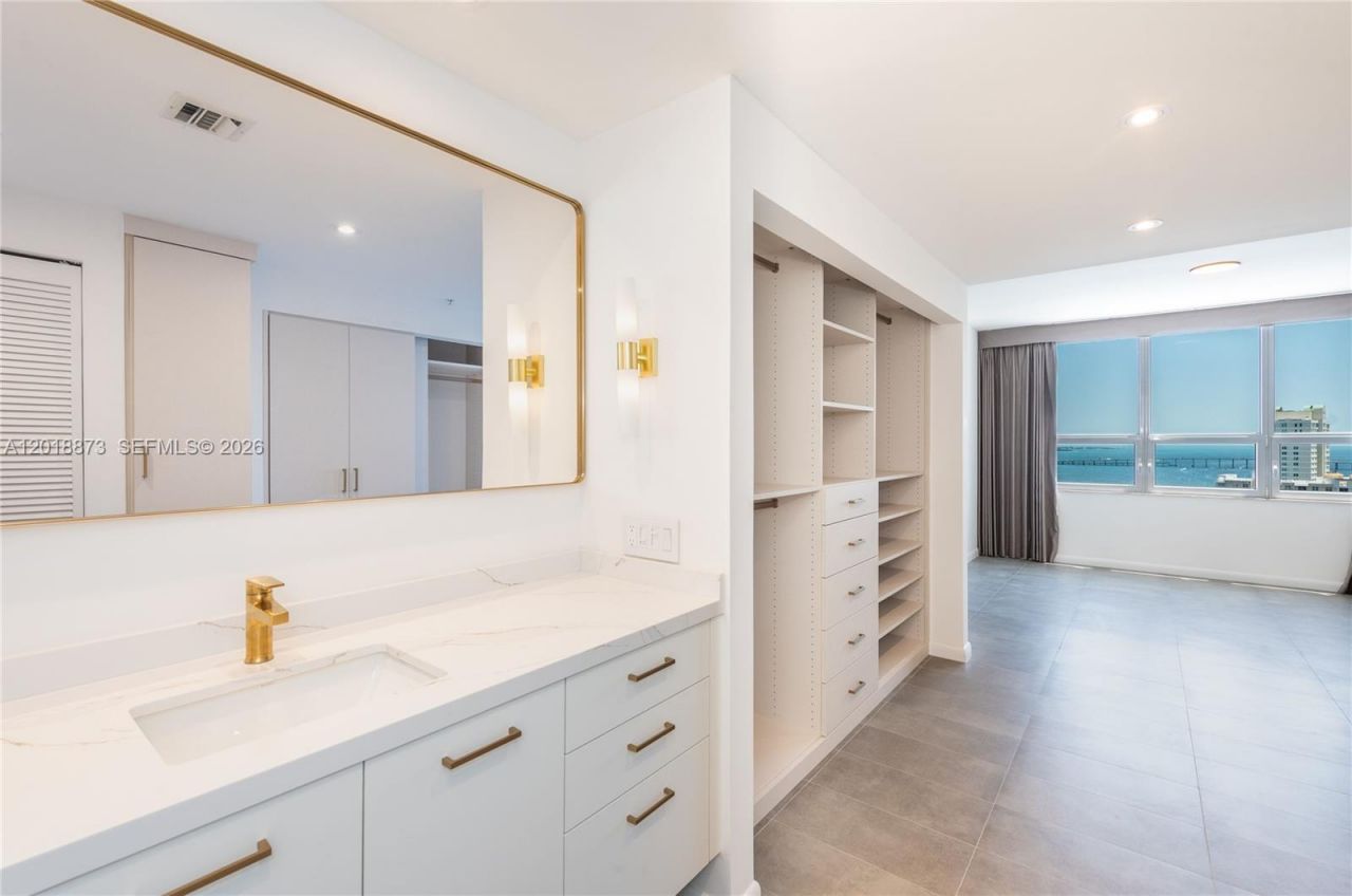 848 Brickell Key Dr , Unit 2703, Miami, FL 33131 Photo