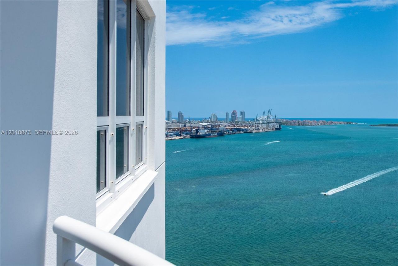 848 Brickell Key Dr , Unit 2703, Miami, FL 33131 Photo