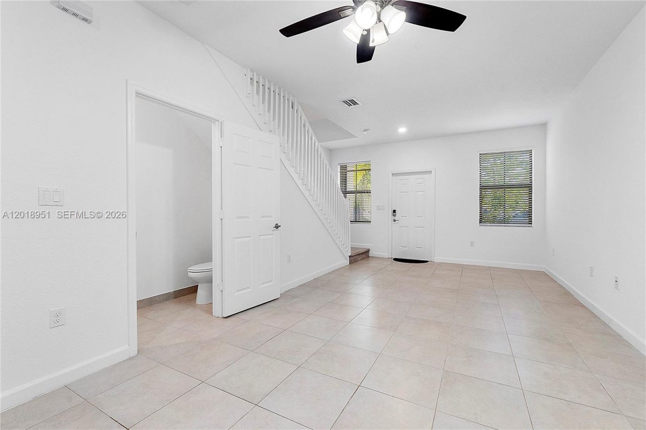 1541 SW 28th St , Unit 1541, Fort Lauderdale, FL 33315 Photo