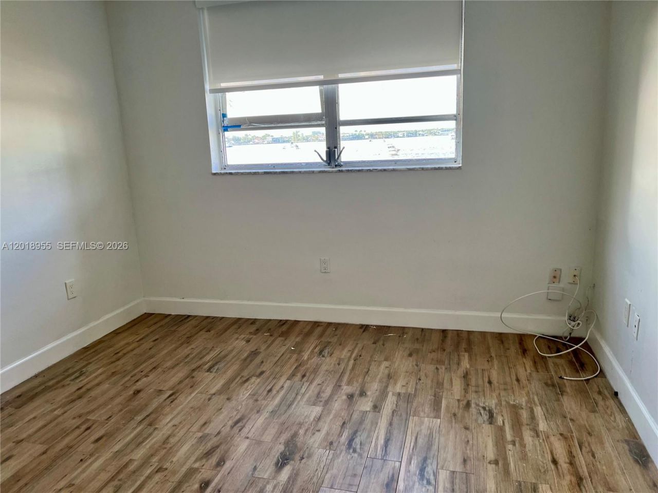2910 Point East Dr , Unit M209, Aventura, FL 33160 Photo