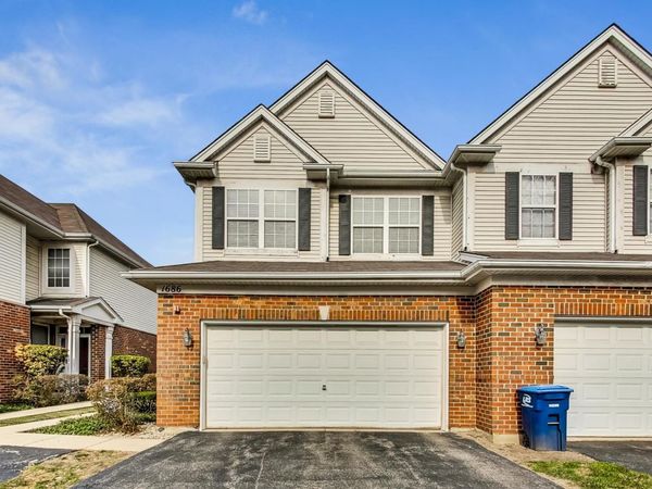 1686 Buckingham Drive , Des Plaines, IL 60016