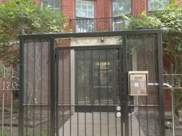 5947 N Winthrop Avenue , Unit 1B, Chicago, IL 60660