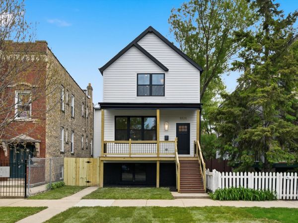 3323 W Belden Avenue , Chicago, IL 60647