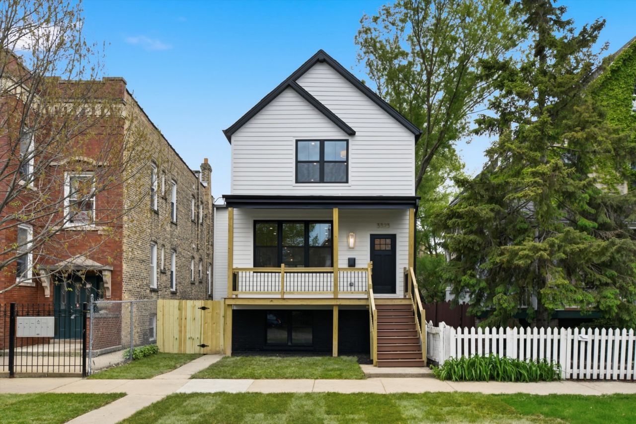 3323 W Belden Avenue, Chicago, IL 60647 Main Photo