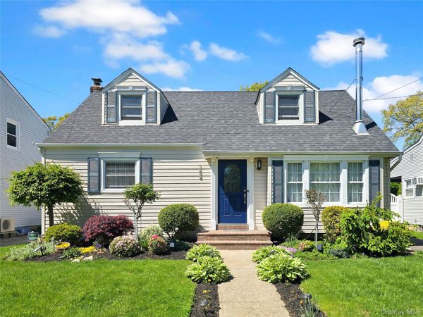 188 Elsie Avenue, Merrick, NY 11566