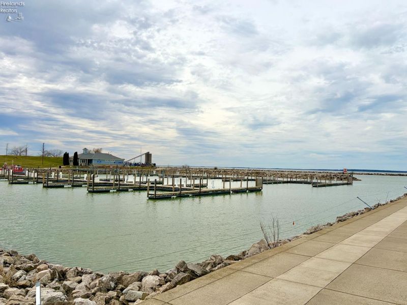 401 W Shoreline Drive, Unit 112, Sandusky, OH 44870 Photo 32