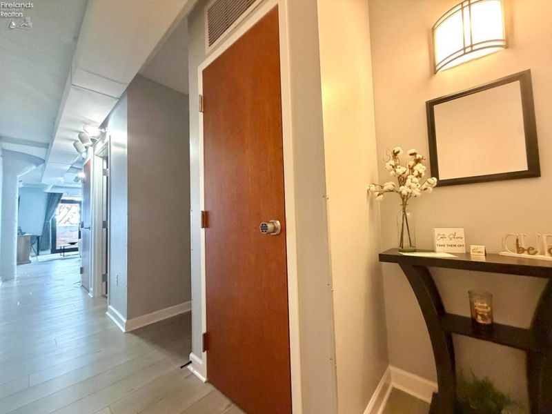401 W Shoreline Drive, Unit 112, Sandusky, OH 44870 Photo 8