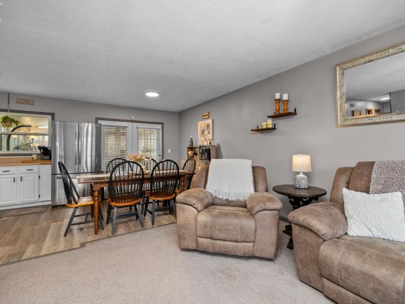 1121 Oakwood Drive, Vermilion, OH 44089 Photo 4