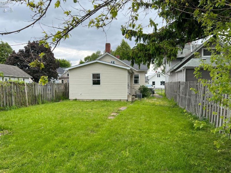 1406 Lindsley Street, Sandusky, OH 44870 Photo 17