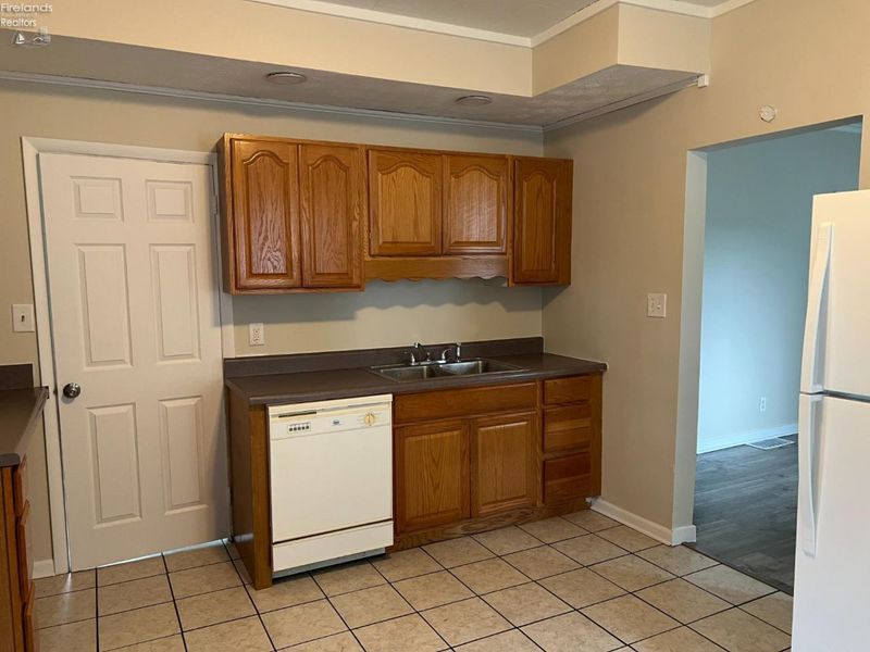 1406 Lindsley Street, Sandusky, OH 44870 Photo 6