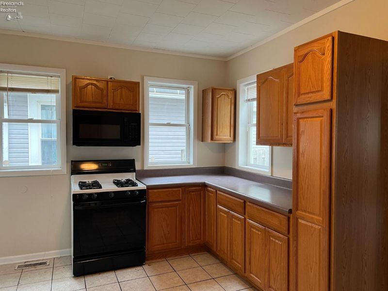 1406 Lindsley Street, Sandusky, OH 44870 Photo 7