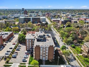 500 S 37th Street, Unit 401, Omaha, NE 68105