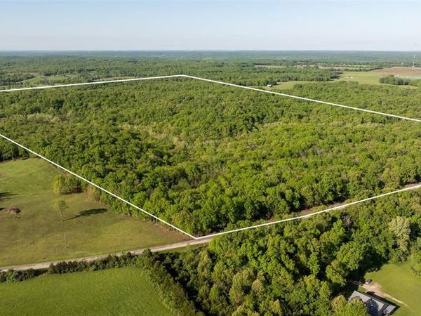 000 Highway PP, New Bloomfield, MO 65063