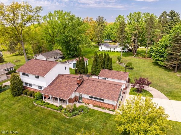 10548 Briar Hill Drive, Kirtland, OH 44094
