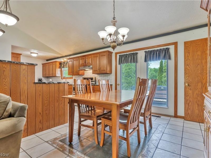10548 Briar Hill Drive, Kirtland, OH 44094 Photo 25