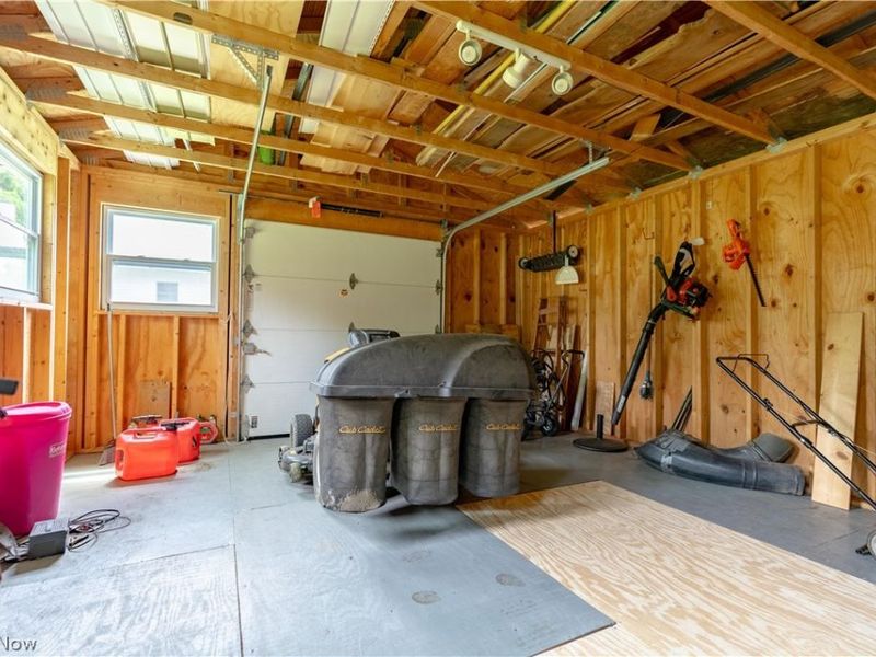 10548 Briar Hill Drive, Kirtland, OH 44094 Photo 34