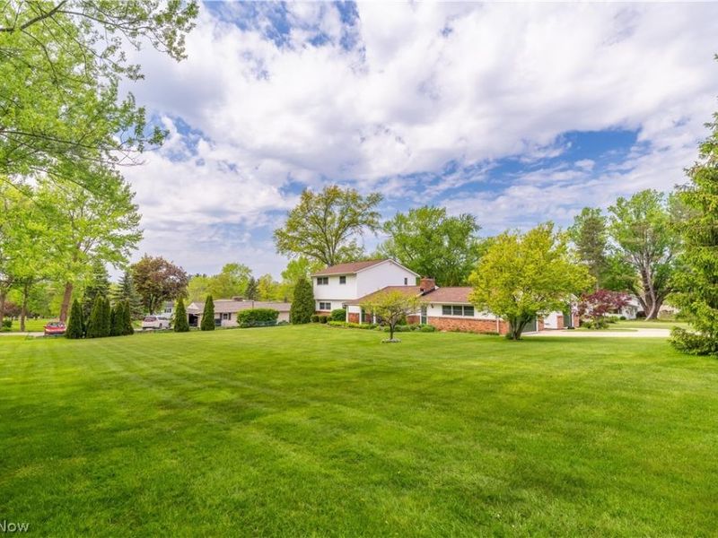 10548 Briar Hill Drive, Kirtland, OH 44094 Photo 38